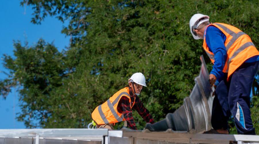 Professional gutter cleaning in Sinclair, ME